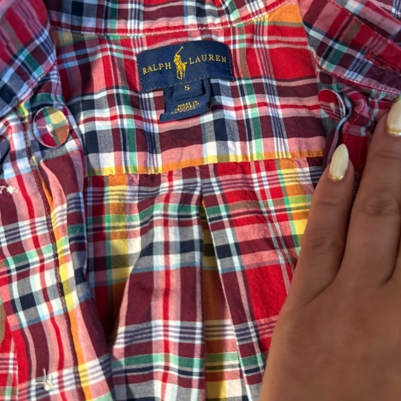Preowned, Ralph Lauren Long Sleeve Button Down Shirt Boys Red Plaid, size 5 - Picture 2 of 3